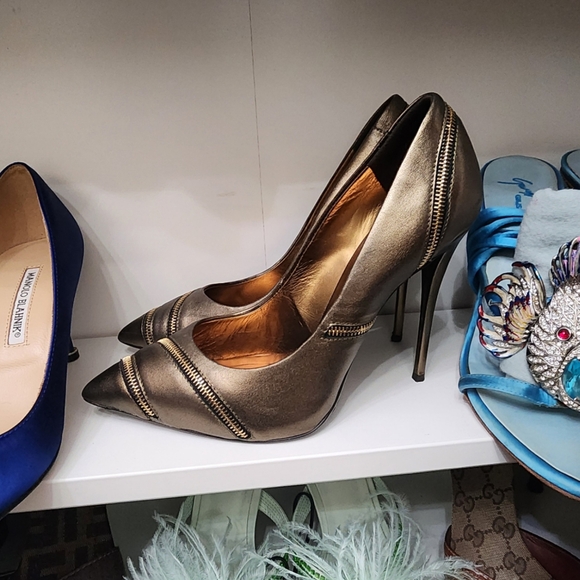 Giuseppe Zanotti bronze heels - Picture 5 of 12